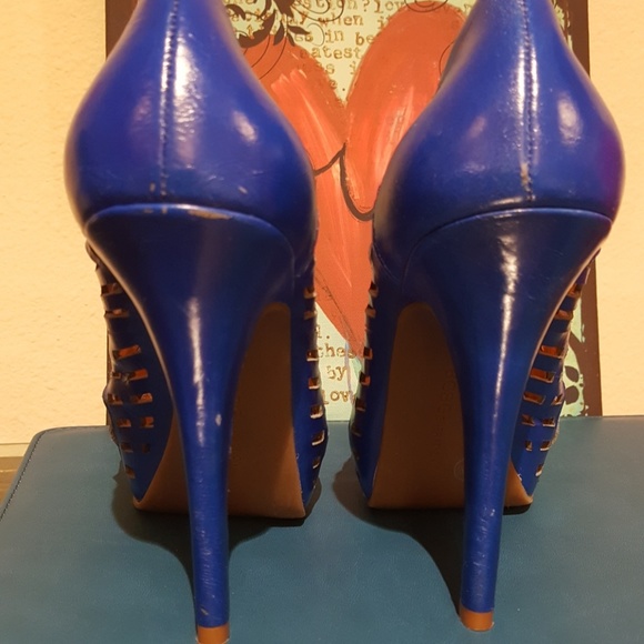 Royal Blue BCBGeneration Pumps - Picture 5 of 6